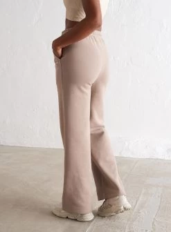 Espresso Straight Fit Sweatpants -AIM'N NL Winkel 1178ba6275aaf1924edf167e985a559ca85741c219ae18500bec2d0b36752243