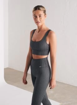 Pinstripe Core Bra -AIM'N NL Winkel 1da7bc5012ee55e78b37736a95275450026446415ad54a692699e1902245efdc