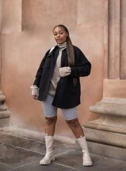 Off-White Dogtooth Biker Shorts -AIM'N NL Winkel 34ea9329052c50419ebf49a5f4c3fd821afb1a79313d715f82fe360c3c0557e2