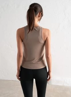 Espresso Soft Basic Edge Tank Top -AIM'N NL Winkel 4d5f137fdd9f7637e815a92e9d4ef0e1d42dfafe22b9baaa9192f400029c51c2