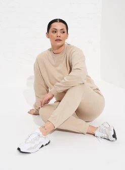 Sand Washed Sweatpants -AIM'N NL Winkel 4e113ef7af230d3b1d7fbd0795030ee90e219f9fb2a1eecf7b6ca5de57aeca61