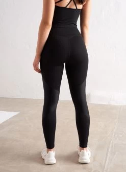 Black Fuse Sculpting Tights -AIM'N NL Winkel 5f8d0e56c9ae7d3f14175217541f642698709c4b8c254d98f146e54e4e9eb214