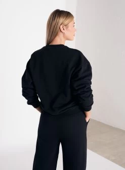 Black Logo Sweatshirt -AIM'N NL Winkel 735250a6479bc8f1874eb8e93f8c05e0398e8640907bdcefe797abd578837e80