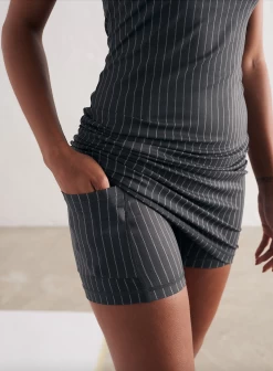 Pinstripe All Sport Dress -AIM'N NL Winkel 7ba1d59e1d0f63a47d680da5827d3dc680e524147cb75f5a1c9f638965ca9cac