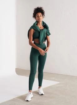 Pine Green Ribbed Seamless Bra -AIM'N NL Winkel 85f0b09b66ac5dc382b61cf20d8e418861da87e3a5329d6a0eff9b07ba110ce3