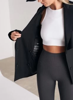 Black Tech Trench Jacket -AIM'N NL Winkel 8c148337197ef64fe969171dadb7a03f1b82c81f8a956ea4824b59f15c4bba9b