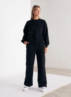 Black Logo Sweatshirt -AIM'N NL Winkel 8daa4336fbb4c9aeb65cf6dbbda9b3cfe994064382d8cfedbf273dc2a4e44158