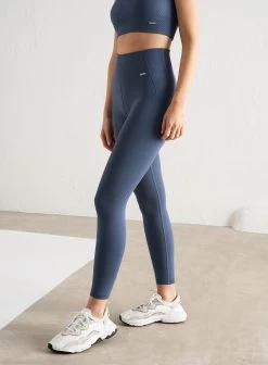 Oceana Motion Seamless Tights -AIM'N NL Winkel 9d241dfc70ef22a900551317a3e71654d3797a735f58ef517a20f4c1ec27b2b2