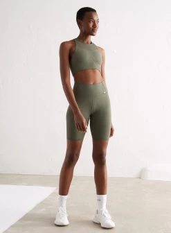 Olive Motion Seamless Crop Top -AIM'N NL Winkel aecdb05cb0e3b157929505288f0012c9dc77c29b14e76428933a8c2efef0362d