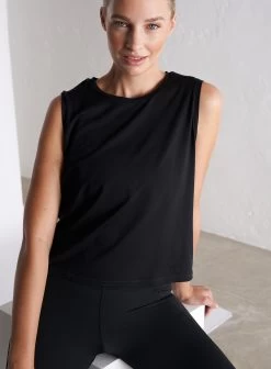 Black Soft Basic Split Back Tank -AIM'N NL Winkel b4e5829dcf99fd30b591b77b86eed5f24dd611b3d7da242df0ad2a9c14ec1d8e