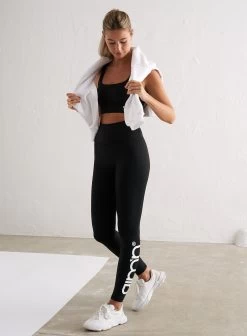 Black Logo Core Tights -AIM'N NL Winkel b6dbd0c74f085e3376590bab07547fa1baab8e9d5ab63af2efb422dc7d9ea881