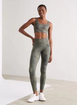 Storm Print Core Bra -AIM'N NL Winkel c7b5d2abcd927d7f029697bd03e0bf00b09d15fa5357d55f52e17d0826496fd9