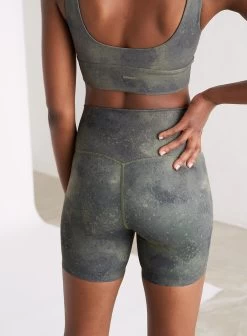 Storm Print Core Midi Biker Shorts -AIM'N NL Winkel cbf5debf09ba5a1be3b225e8aabd87c7c30dba67e68a81b74b217728d9d6d5f8