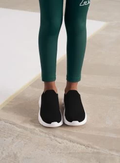 Black Mini Aim High Sneakers -AIM'N NL Winkel d3715b8a191a530a4f451b509a3f8d24f16e7f0e141f3a20264bffb024796ce1