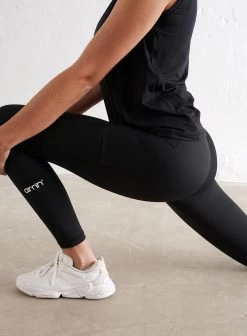 Black Soft Basic Sleeveless Top -AIM'N NL Winkel d5f9ea0fc92c1935f1c1561bd1eb345ddca1d42c81813475a74697f502afa59f