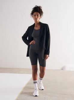 Shadow Grey Ribbed Seamless Scoop Neck Short Sleeve 12 Shadow Grey Ribbed Seamless Scoop Neck Short Sleeve -AIM'N NL Winkel d79994fdce7bad419724f7de3f98cd2b4fdff5abbf4e832f954d1b2d434bb340