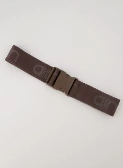 Macchiato Elastic Logo Buckle Belt -AIM'N NL Winkel e44943714e533ce77baed6856d5f3f5da9b08a15b872a379396abb24fdfa88cc