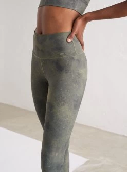 Storm Print Core Tights -AIM'N NL Winkel f79deb6b7ad8d751b5b823b2790eeed4e0b911027e2966f227b4b11d4e66c5b0