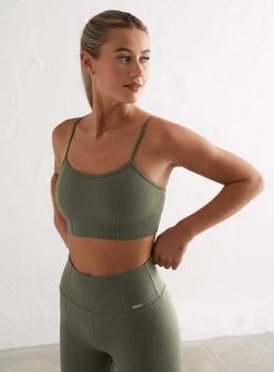 Olive Luxe Seamless Strap Bra -AIM'N NL Winkel ff7597349b428b9c87fba80f1208e8d1f0b2ce447ed147035d0c0c7b6f44d60d